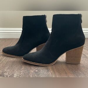 Black suede boots